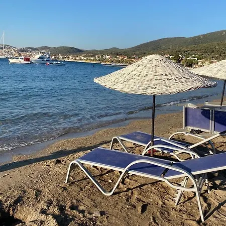 Ionia Liberty Stone Hotel *